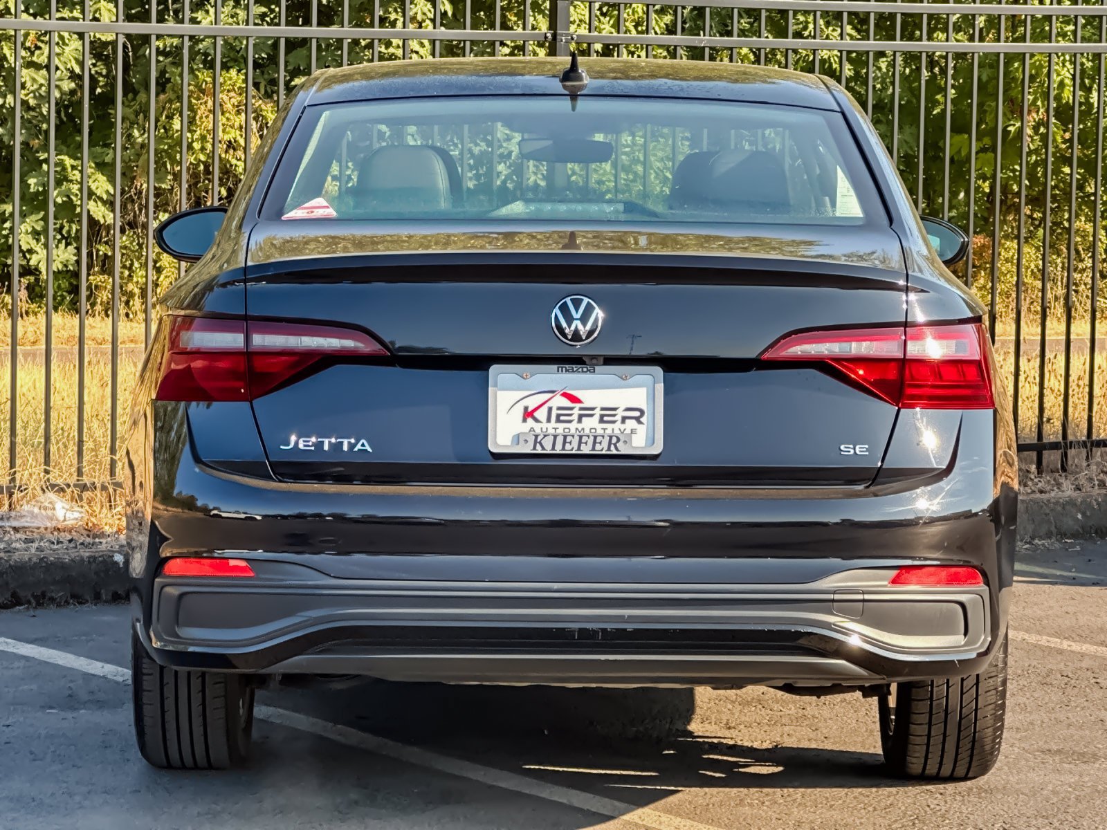 Used 2024 Volkswagen Jetta SE FWD image 5