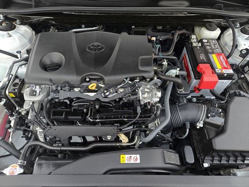 Certified 2021 Toyota Camry SE image 27