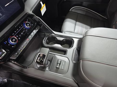 New 2026 GMC Sierra 1500 AT4X w/ LPO, Black Badging Package AWD/4WD image 23