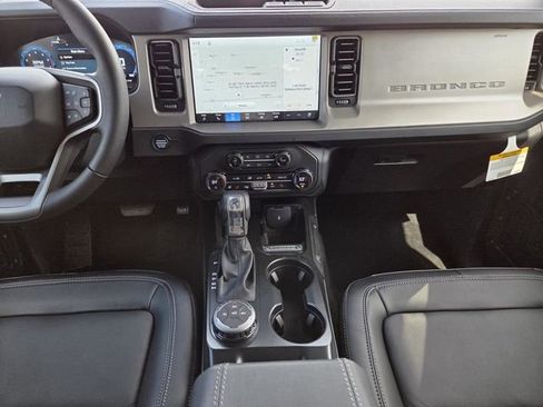 New 2026 Ford Bronco Outer Banks AWD/4WD image 13