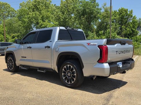 Used 2022 Toyota Tundra SR5 RWD image 6