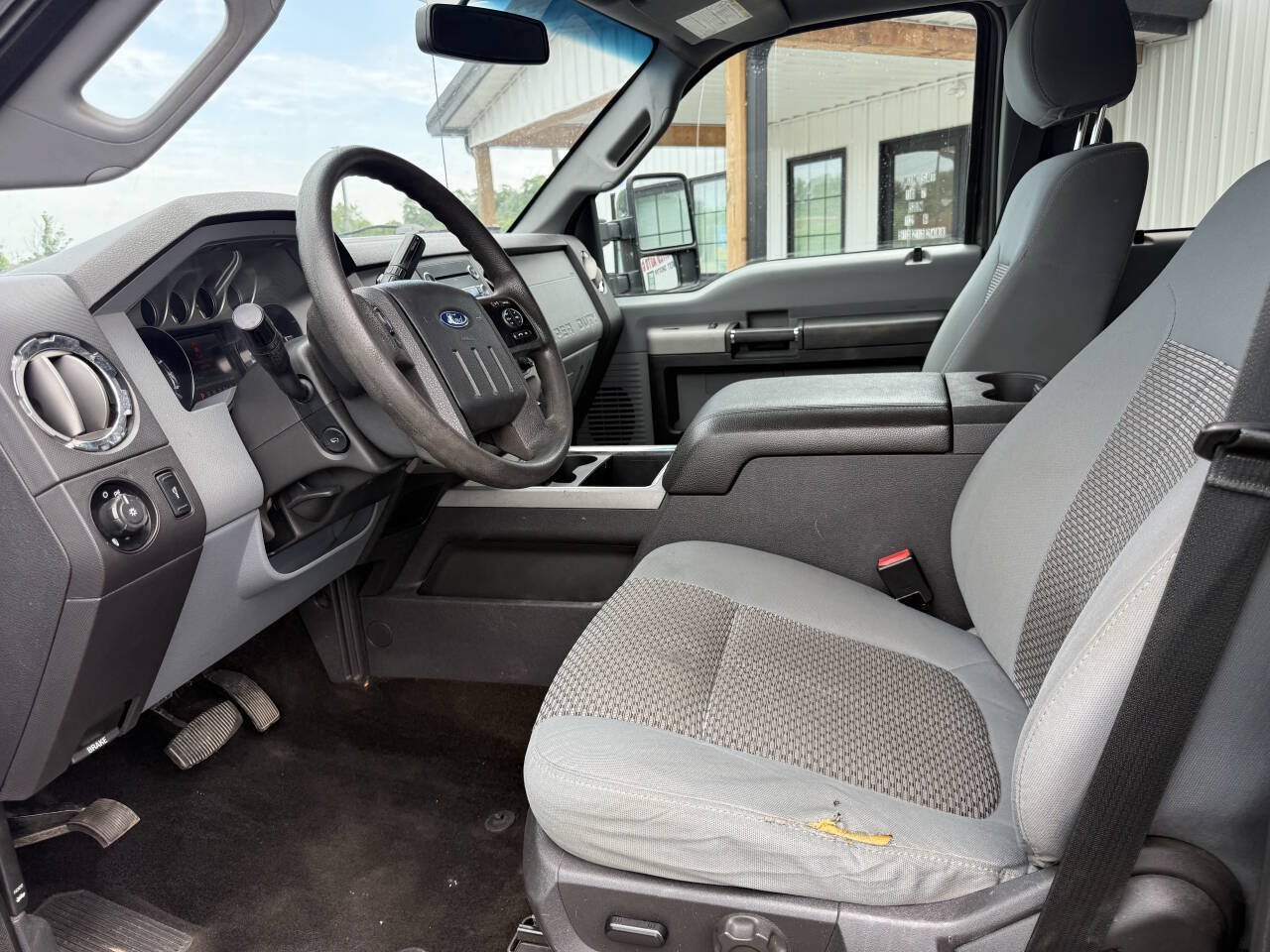 Used 2016 Ford F250 XLT w/ XLT Premium Package AWD/4WD image 18