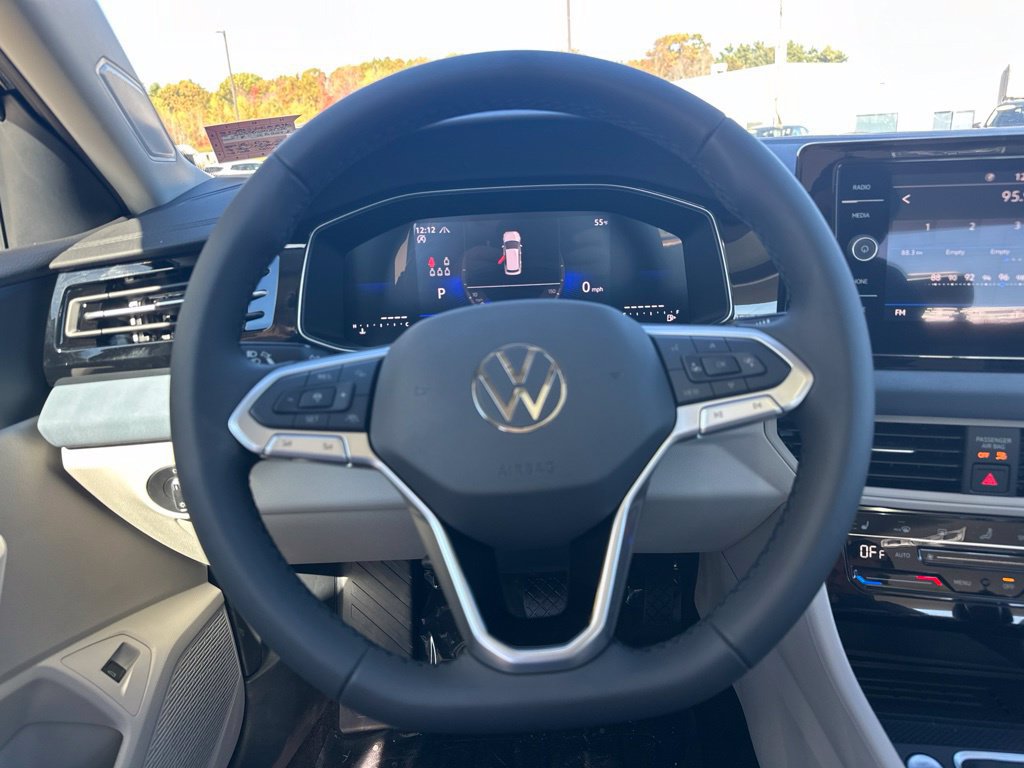 New 2027 Volkswagen Jetta SE FWD image 15