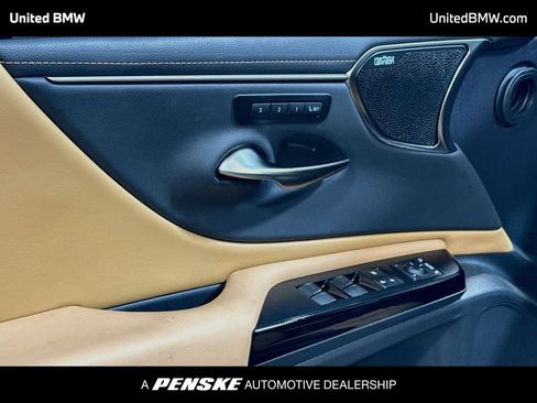 Used 2025 Lexus ES 350 Ultra Luxury FWD image 10