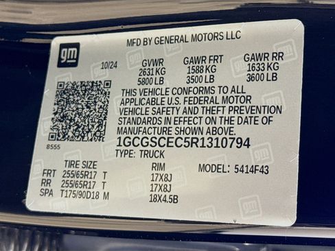 Used 2024 Chevrolet Colorado LT w/ LT Convenience Package image 32