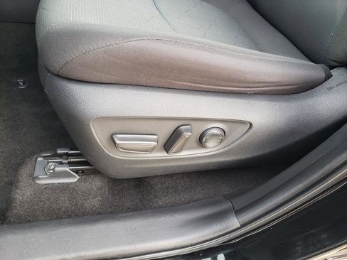 Used 2023 Toyota RAV4 XLE image 29