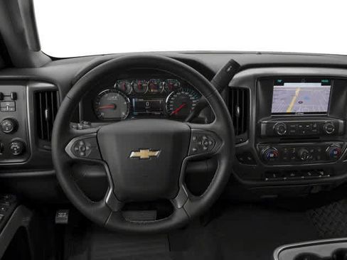Used 2018 Chevrolet Silverado 2500 LT w/ LT Convenience Package AWD/4WD image 10