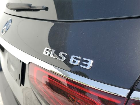 Used 2023 Mercedes-Benz GLS 63 AMG 4MATIC image 7