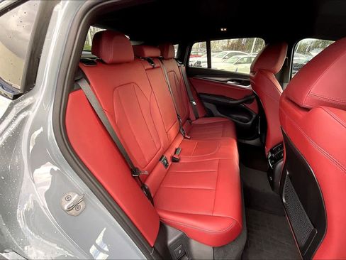 Used 2025 BMW X4 xDrive30i w/ Premium Package image 26