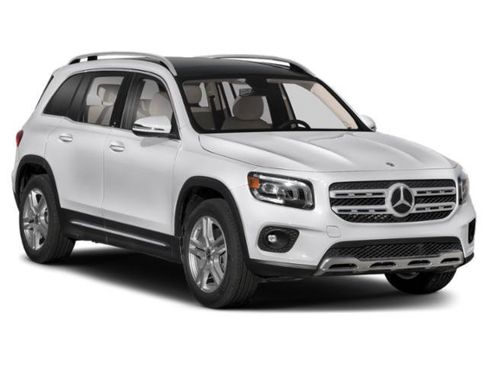 Certified 2022 Mercedes-Benz GLB 250 4MATIC image 9