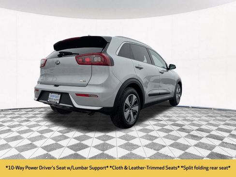 Used 2019 Kia Niro EX image 14