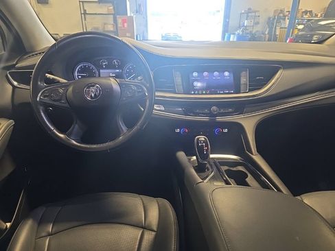 Used 2021 Buick Enclave Essence AWD/4WD image 4