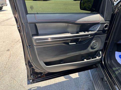 Certified 2021 Ford Expedition Max Limited AWD/4WD image 9