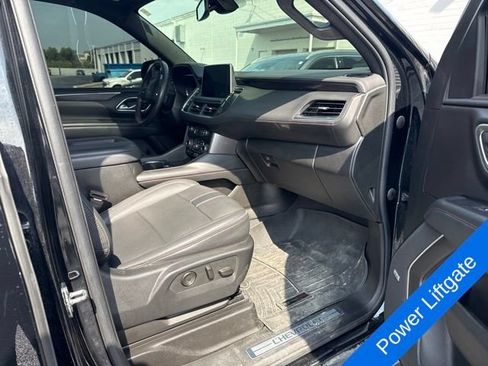 Used 2022 Chevrolet Tahoe RST w/ Luxury Package AWD/4WD image 15