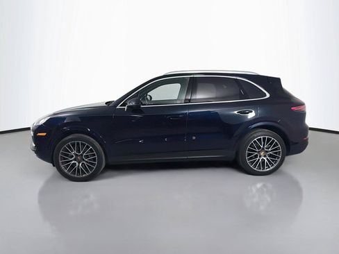 Certified 2023 Porsche Cayenne AWD/4WD image 2