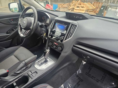 Used 2018 Subaru Crosstrek 2.0i Premium AWD/4WD image 11
