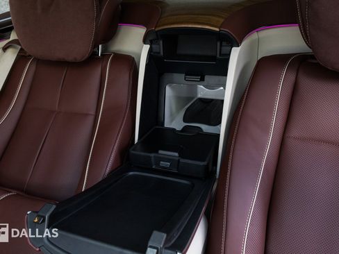 Used 2023 Mercedes-Benz Maybach GLS 600 4MATIC image 37