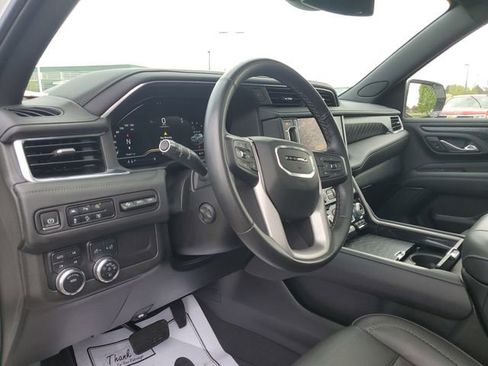 Used 2023 GMC Yukon Denali AWD/4WD image 8