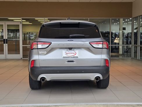 Used 2021 Ford Escape SEL w/ Technology Package FWD image 6