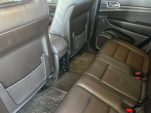 Used 2014 Jeep Grand Cherokee Summit image 9