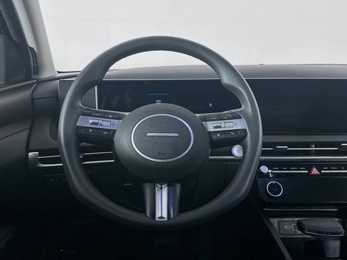 Used 2025 Hyundai Tucson SEL FWD image 18