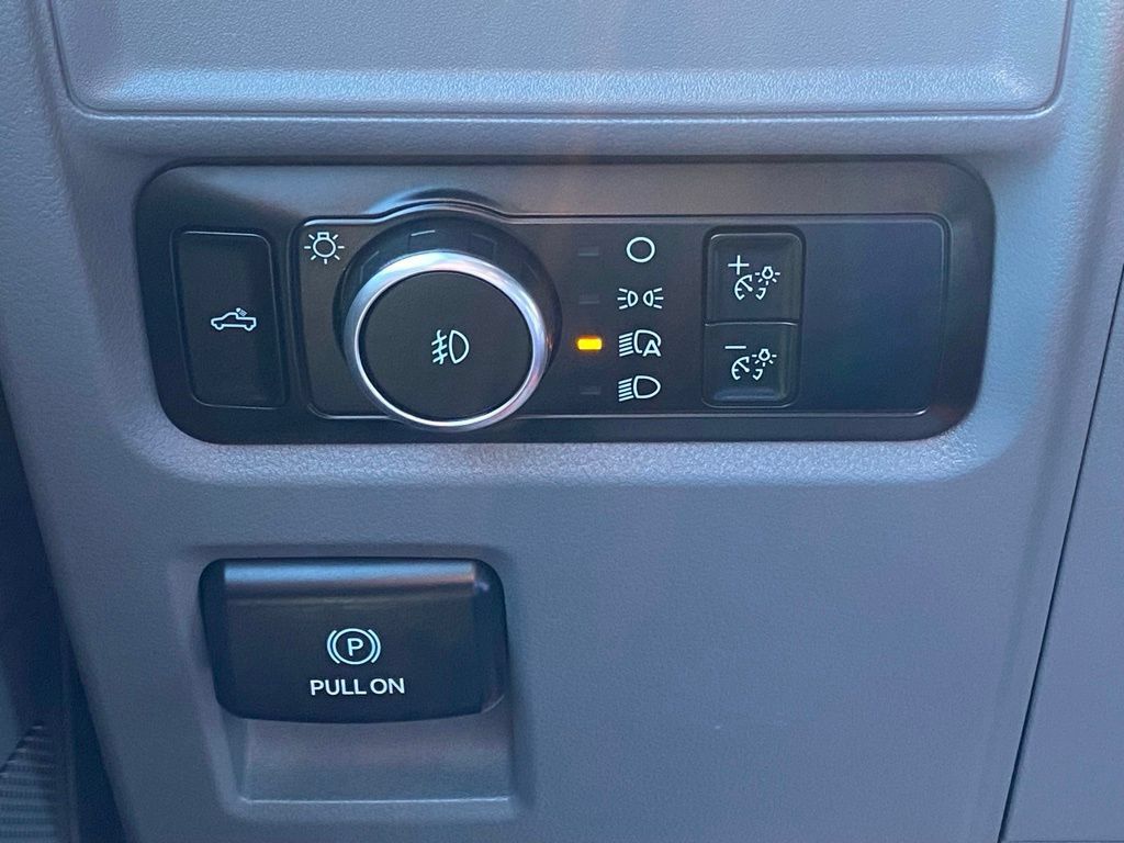 Used 2024 Ford F150 XLT AWD/4WD image 26
