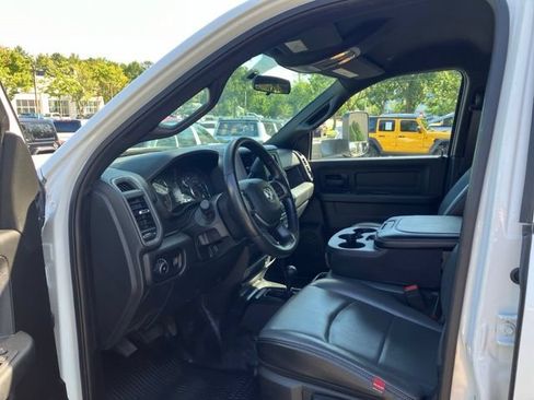 Used 2022 RAM 5500 Tradesman w/ Chrome Appearance Group AWD/4WD image 11
