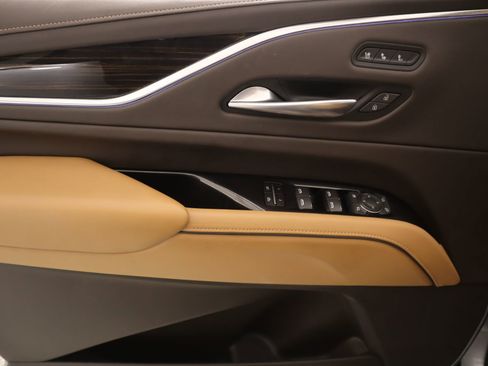 Used 2023 Cadillac Escalade Sport w/ Touring Package image 18