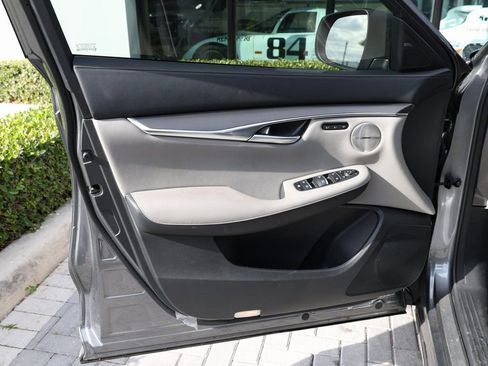 Certified 2025 INFINITI QX50 Luxe image 11