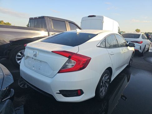 Used 2018 Honda Civic EX image 4