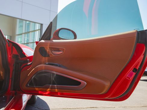 Used 2014 SRT Viper GTS w/ GTS Laguna Interior Package RWD image 9