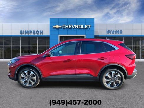 Used 2023 Ford Escape Platinum w/ Premium Technology Package image 5