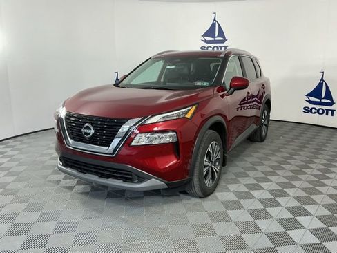 Used 2023 Nissan Rogue SV w/ SV Premium B Package image 3