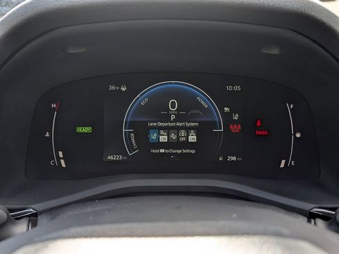 Used 2025 Toyota Camry LE FWD image 15