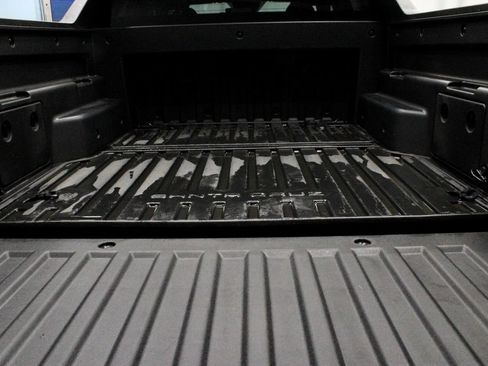 Used 2025 Hyundai Santa Cruz SEL FWD image 14