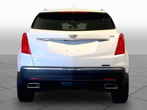 Used 2017 Cadillac XT5 Luxury w/ Driver Awareness Package AWD/4WD image 5