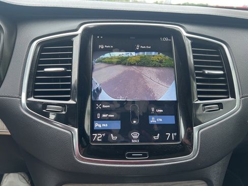 Used 2022 Volvo XC90 T6 Inscription w/ Lounge Package image 22