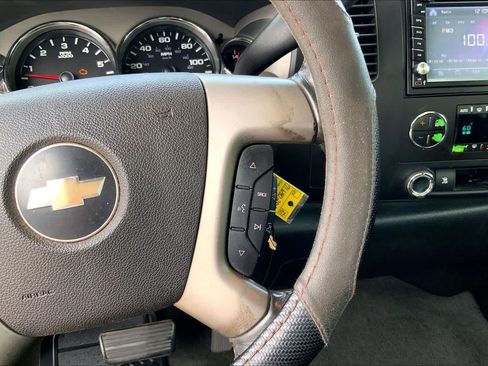 Used 2007 Chevrolet Silverado 1500 LT w/ 1LT Convenience Package AWD/4WD image 23