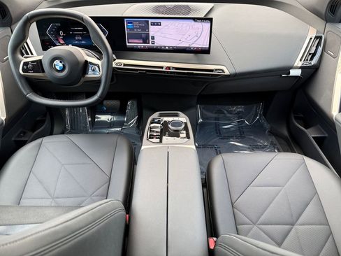 Certified 2026 BMW iX xDrive60 AWD/4WD image 10