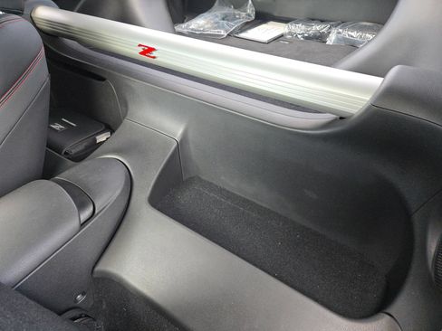 Used 2025 Nissan Z Sport w/ Floor Mat Package RWD image 16
