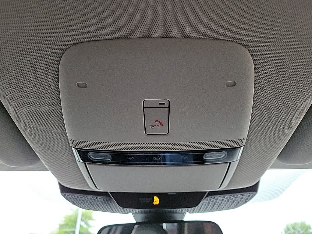 Used 2024 Nissan Ariya AWD image 24