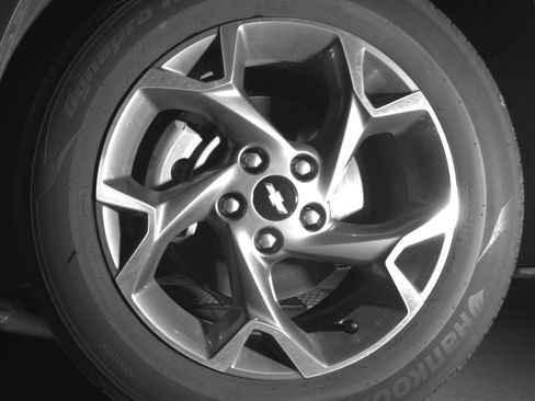 Used 2025 Chevrolet Trax LT FWD image 9