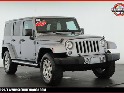 Used 2018 Jeep Wrangler Unlimited Sahara w/ Dual Top Group