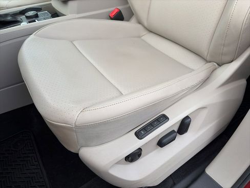 Used 2018 Volkswagen Atlas SEL image 18