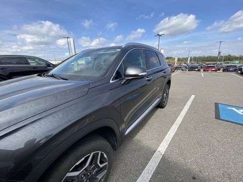 Used 2023 Hyundai Santa Fe Limited image 2