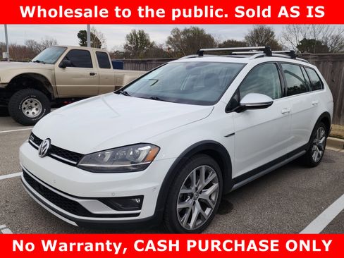 Used 2017 Volkswagen Golf Alltrack SEL image 4