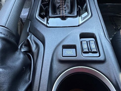 Used 2020 Subaru Crosstrek 2.0i Limited w/ Moonroof Package image 35