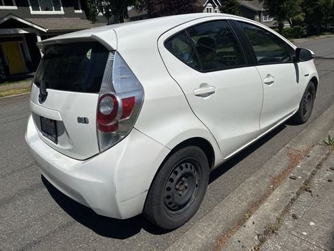 Used 2012 Toyota Prius C Two FWD image 4
