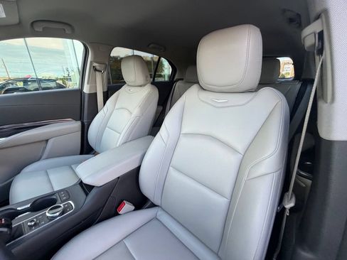 Used 2023 Cadillac XT4 Luxury FWD image 11