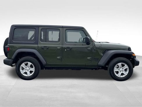 Used 2021 Jeep Wrangler Unlimited Sport image 8